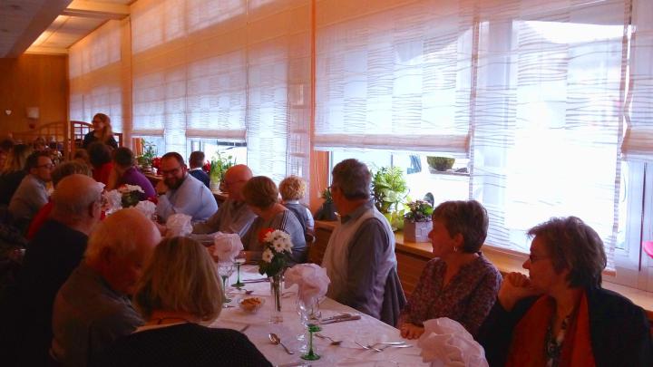Familienessen Pulversheim